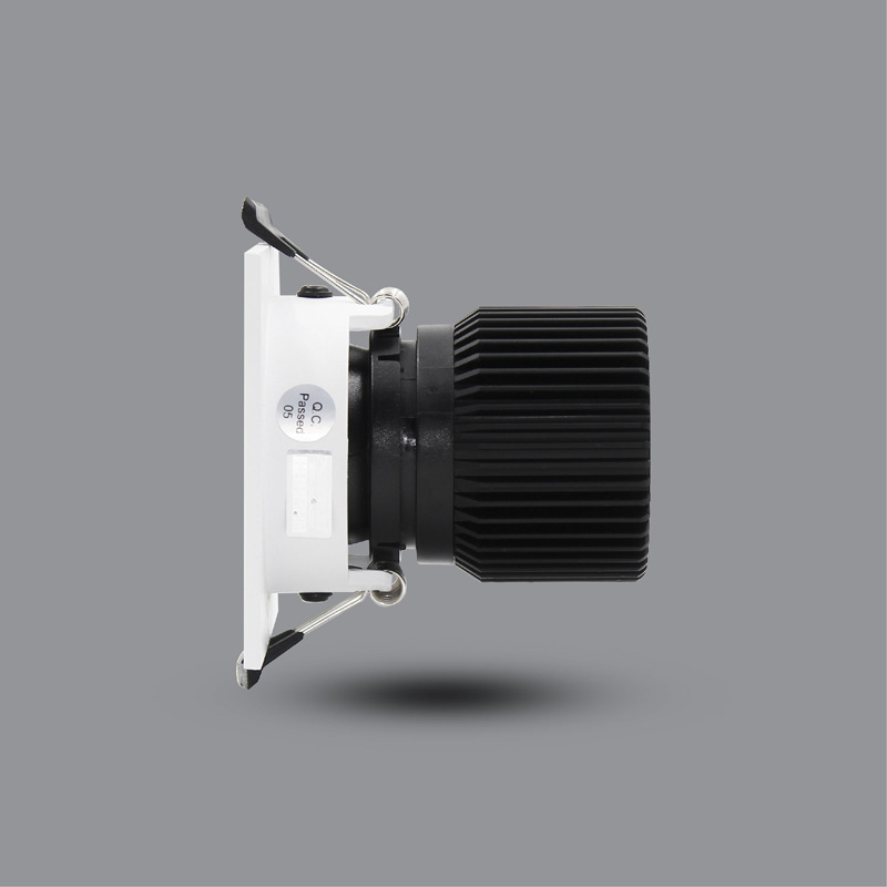 Den-LED-Downlight-khach-san-5W-am-tran-PRHH90L5-5