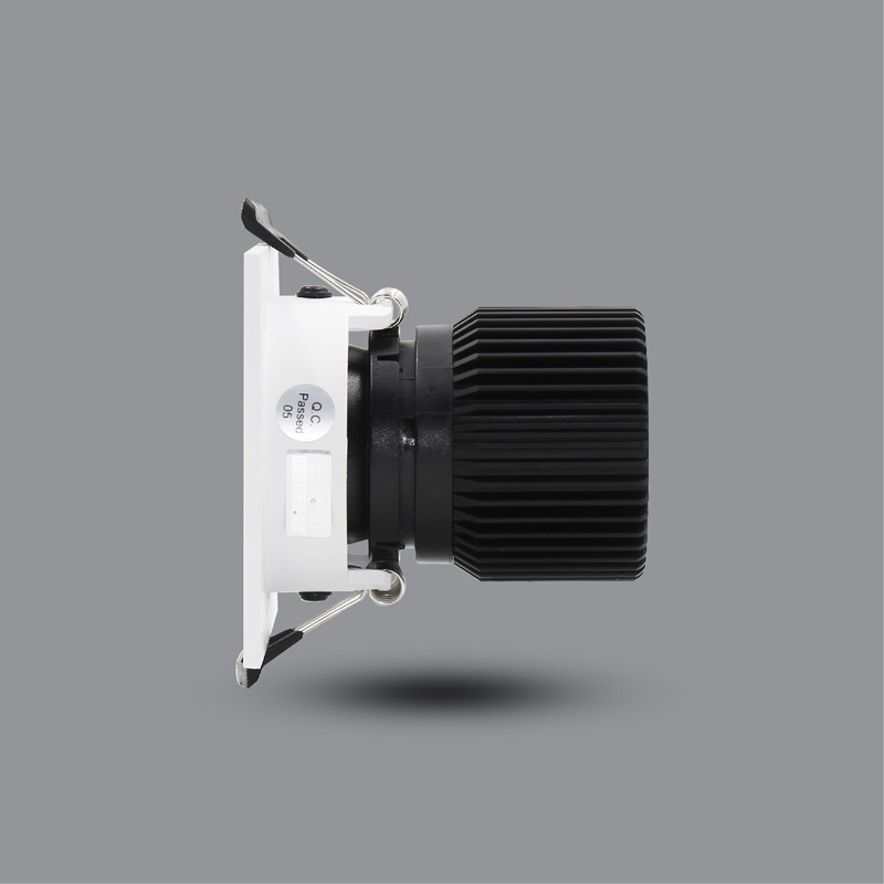 Den-LED-Downlight-khach-san-7W-am-tran-PRHL90L7-3