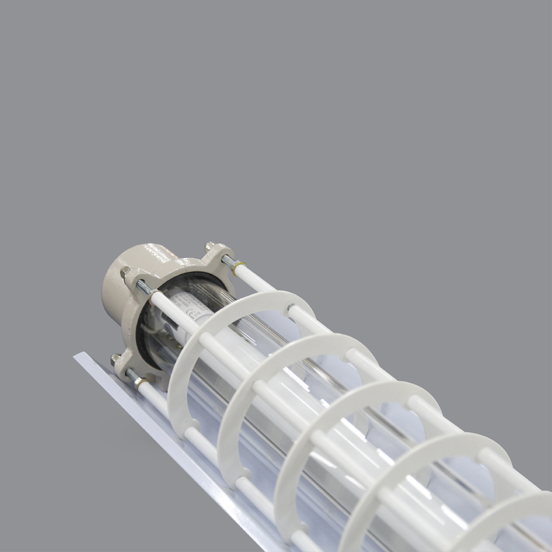 Den-phong-chong-no-EEW-BPY1x36-2